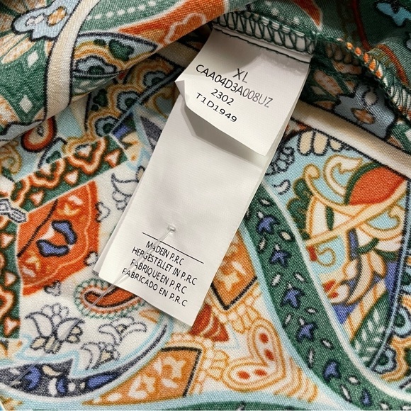 CUPSHE Women's Floral V Neck Button Front Bell Sleeve Blouse Top XL - Picture 8 of 13